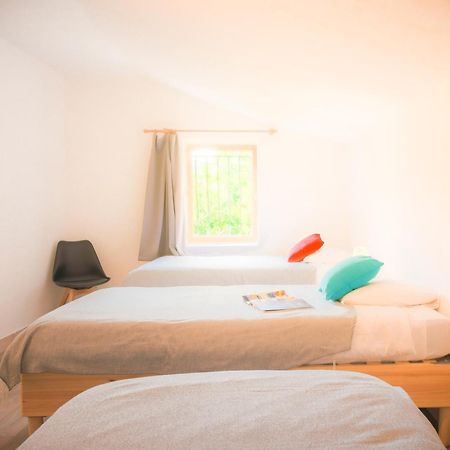 Domaine De Prefaissal Bed & Breakfast Mezel  Bagian luar foto