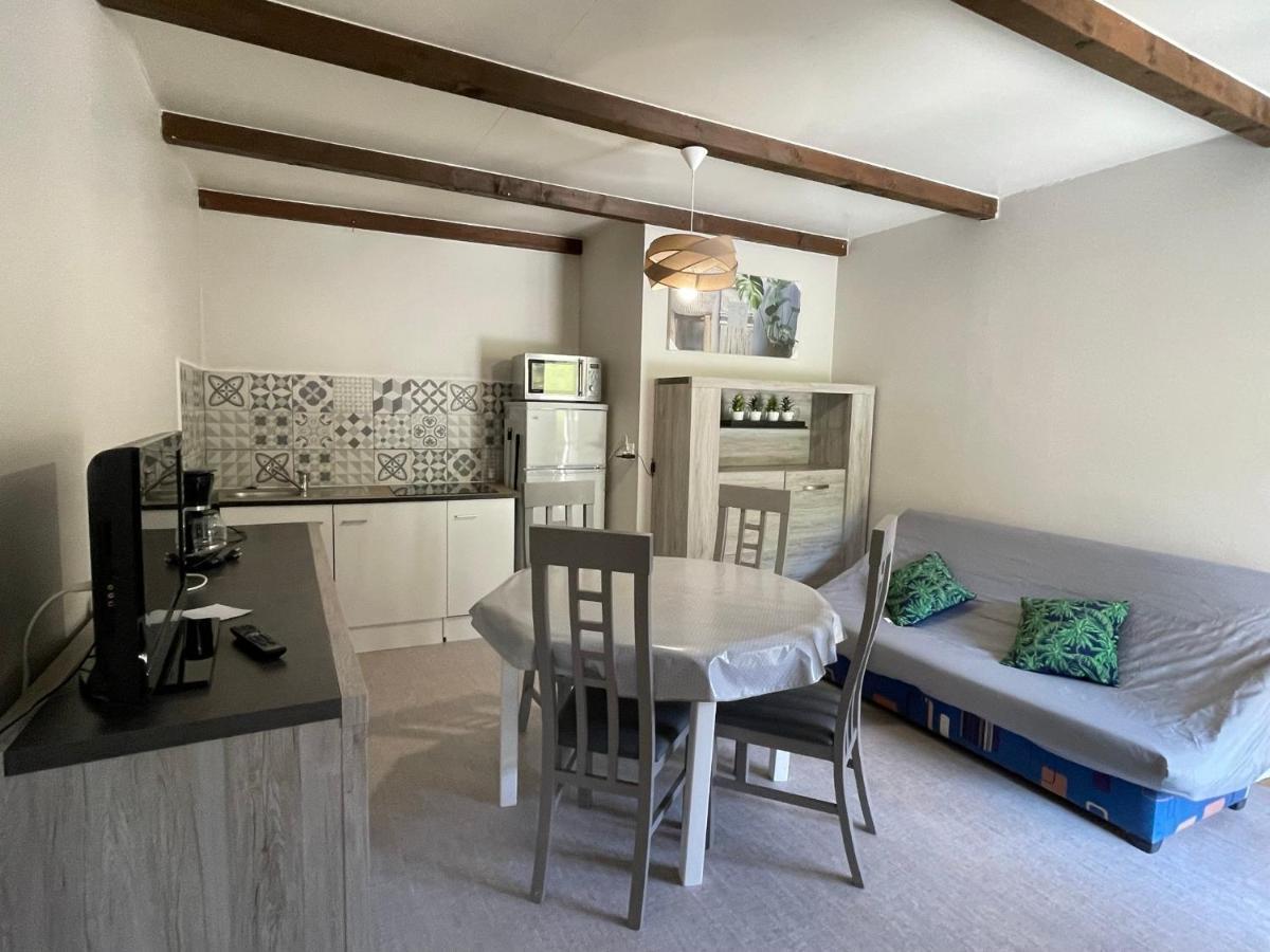 Domaine De Prefaissal Bed & Breakfast Mezel  Bagian luar foto