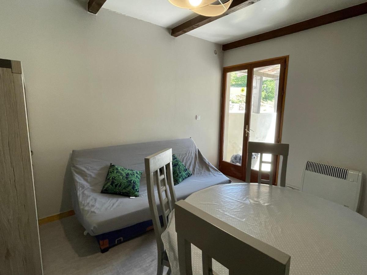 Domaine De Prefaissal Bed & Breakfast Mezel  Bagian luar foto