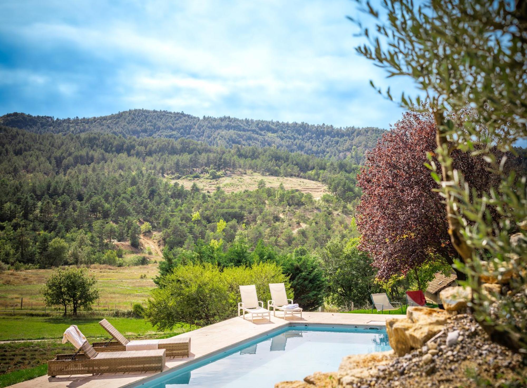 Domaine De Prefaissal Bed & Breakfast Mezel  Bagian luar foto