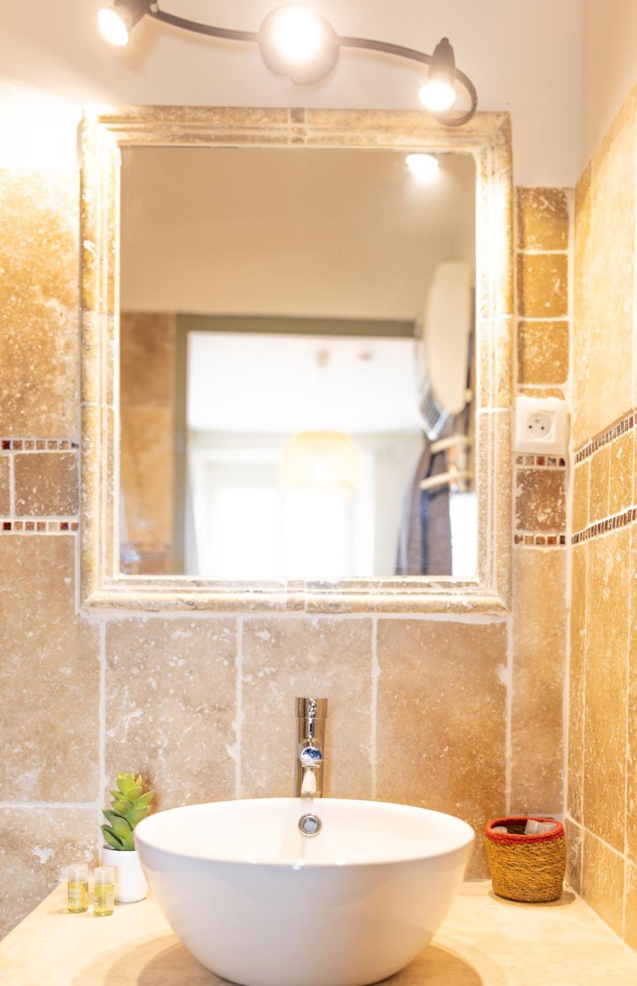 Domaine De Prefaissal Bed & Breakfast Mezel  Bagian luar foto